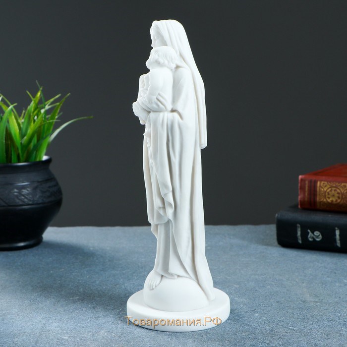 Статуэтка "Дева Мария с младенцем" 22х8см, белая / мраморная крошка
